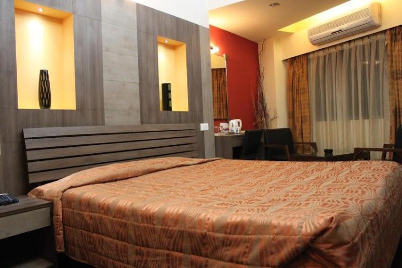 Hotel Majestic Shillong Extérieur photo